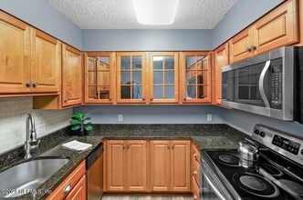 1071 Edgewood Ave S in Jacksonville, FL - Building Photo - Building Photo