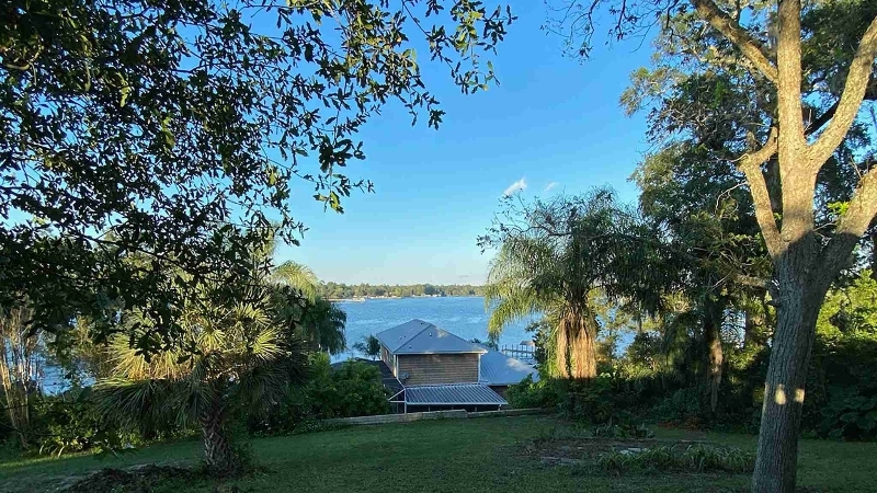 9683 Bayview Ave in Jacksonville, FL - Building Photo
