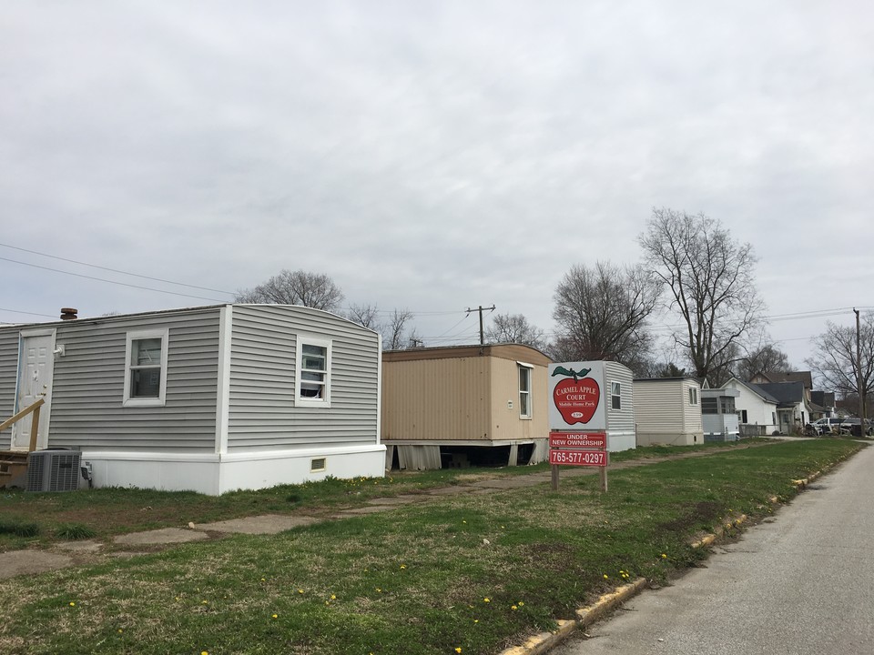 Carmel Apple Court in Martinsville, IN - Building Photo