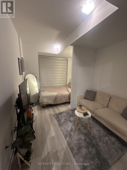 28 Eastern Ave in Toronto, ON - Building Photo