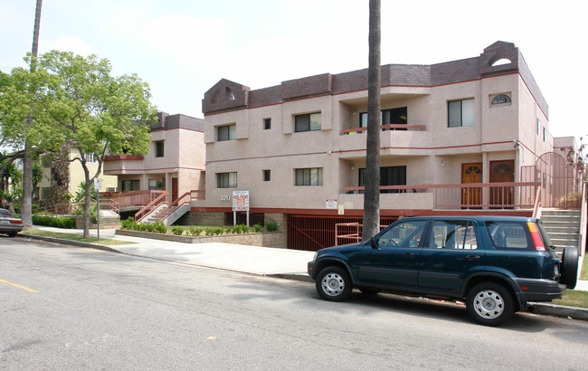 320 W Lomita Ave in Glendale, CA - Building Photo - Building Photo