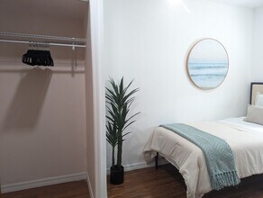 2945 SW 18th St in Miami, FL - Building Photo - Building Photo