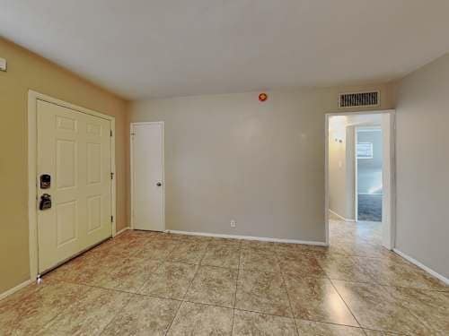 2039 E Osborn Rd in Phoenix, AZ - Building Photo