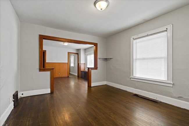 1523 Lawn Ave in Kansas City, MO - Building Photo - Building Photo