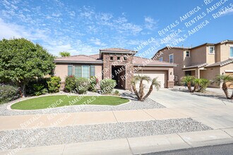 15734 W McKinley St in Goodyear, AZ - Foto de edificio - Building Photo