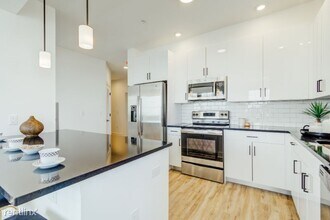 520 Cliff St in Fairview, NJ - Building Photo - Building Photo