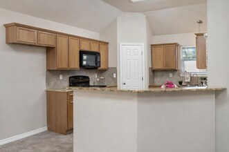 3714 Ridgemont Dr in Orange, TX - Building Photo - Building Photo