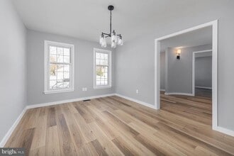 44 Cranford Rd in Washington Township, NJ - Building Photo - Building Photo