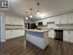 778 Laurelwood Dr in Waterloo, ON - Building Photo - Building Photo