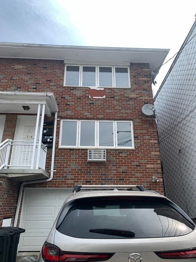 property at 1518 38th St