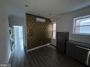 1829 N 33rd St in Philadelphia, PA - Building Photo - Building Photo