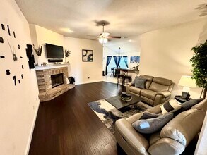 5718 111th St in Lubbock, TX - Building Photo - Building Photo