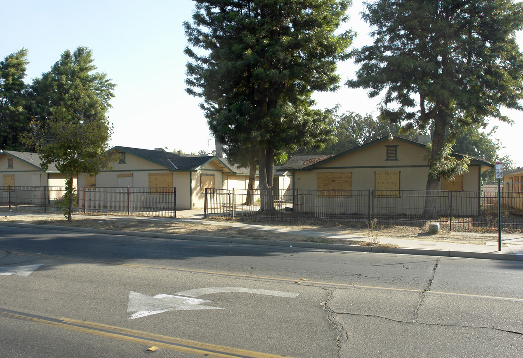 2167 Martin Luther King Jr. Blvd in Fresno, CA - Building Photo