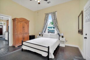 628 Hunstock Ave in San Antonio, TX - Building Photo