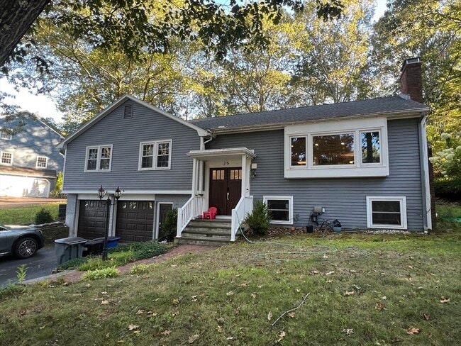 property at 25 Berkshire Dr