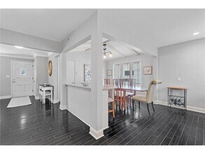 5036 Richmond Dr in Edina, MN - Building Photo - Building Photo