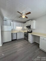 1466 Riverwood Ct in Rock Hill, SC - Building Photo