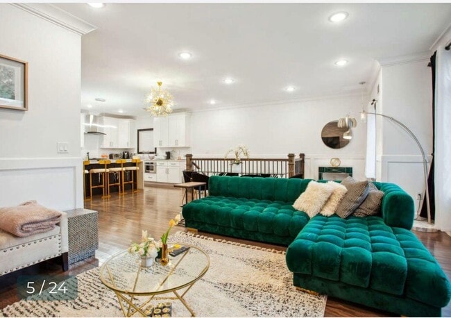 65 Corbin Ave in Jersey City, NJ - Building Photo - Building Photo