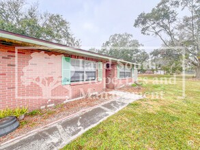729 W Daughtery Rd in Lakeland, FL - Building Photo - Building Photo