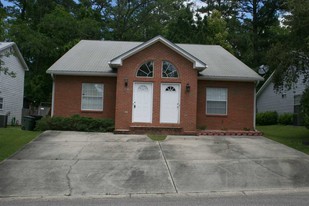 3538 Chatelaine Ct in Tallahassee, FL - Building Photo