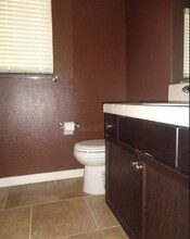 1731 W Van Gogh in Hanford, CA - Building Photo - Building Photo
