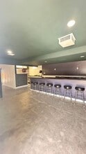 8232 Santa Fe Ave in Walnut Park, CA - Foto de edificio - Building Photo