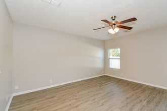 3512 Oval Hesson Lane in Murfreesboro, TN - Foto de edificio - Building Photo