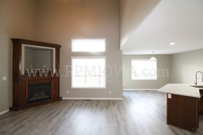 2211 NW Bayberry Ln in Ankeny, IA - Building Photo - Building Photo