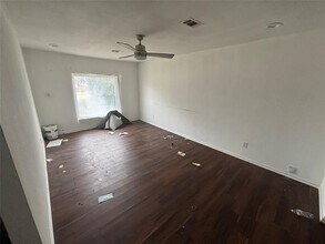 6119 University Hills Blvd in Dallas, TX - Building Photo - Building Photo