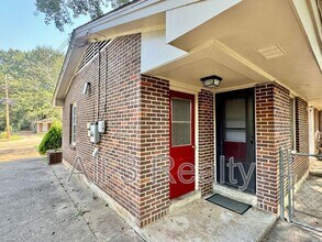 3826 Fairfield Dr in Montgomery, AL - Building Photo - Building Photo