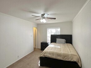 5529 Mesa Cir in Dallas, TX - Building Photo - Building Photo