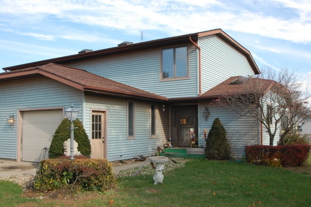 56942 Co Rd 19 in Bristol, IN - Building Photo