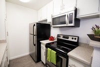 Building Photo - Zelzah Court Apartments in Los Angeles, California