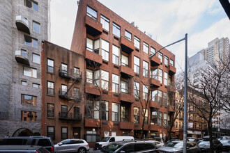 170 E 88th St in New York, NY - Building Photo - Building Photo