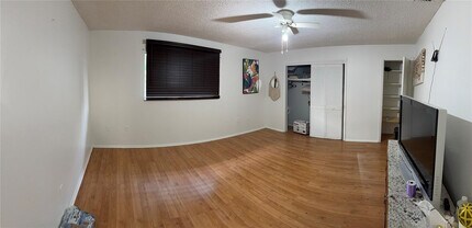 5540 Tenth Ave in Ft. Myers, FL - Building Photo - Building Photo