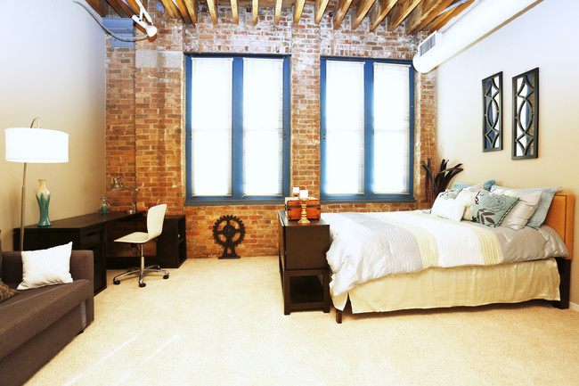 Cobbler Square Lofts in Chicago, IL - Building Photo - Interior Photo