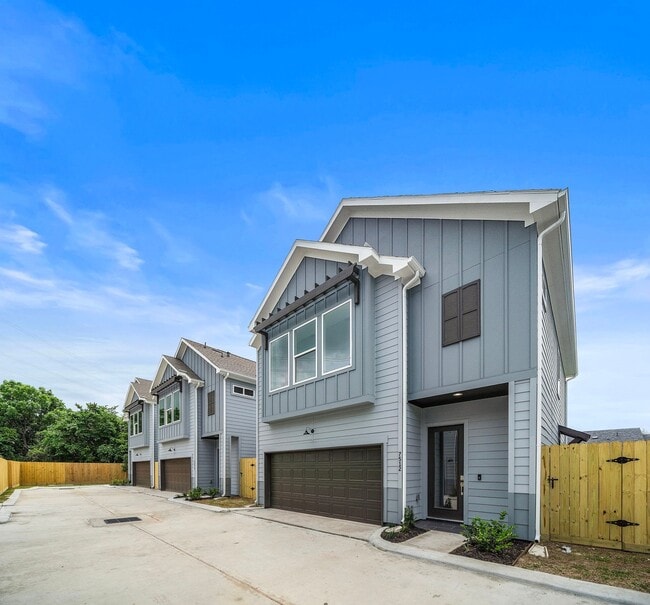 7510 Sandle St in Houston, TX - Building Photo - Building Photo
