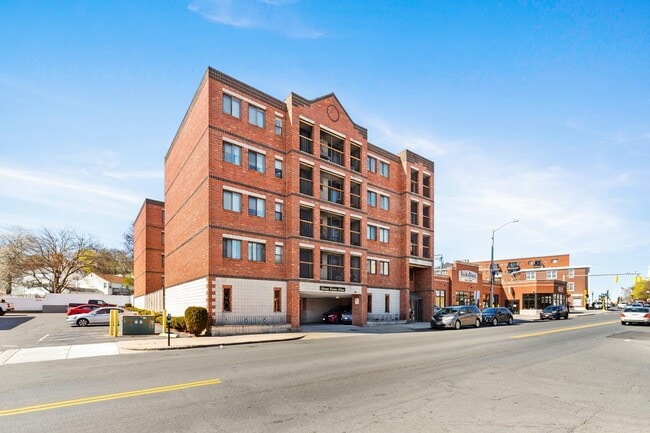 176 Broadway