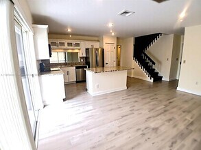 9944 NW 2nd Ct in Plantation, FL - Building Photo - Building Photo