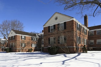 North Moreland Courts Apartments in Shaker Heights, OH - Building Photo - Building Photo