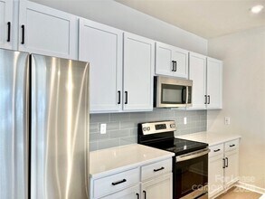 5348 Somerset Hill Ln in Charlotte, NC - Building Photo - Building Photo