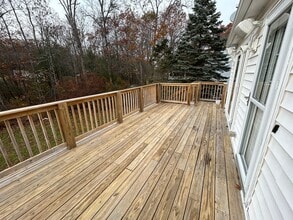 20 Tara Dr in Torrington, CT - Building Photo - Building Photo