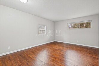 1694 Claire Dr in Memphis, TN - Building Photo - Building Photo