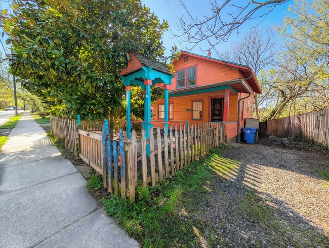 117 Hillside St in Asheville, NC - Building Photo - Building Photo