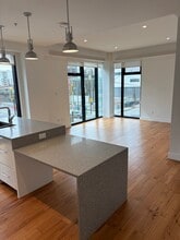 1411 Cook St in Victoria, BC - Building Photo - Building Photo