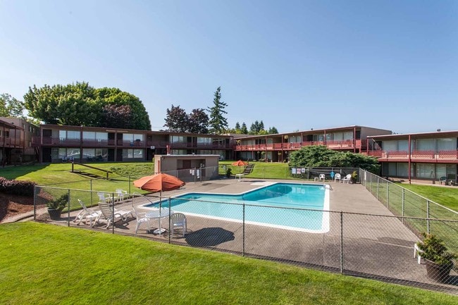 The Scholls Apartments in Portland, OR - Foto de edificio - Building Photo