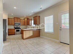 1641 Silver Oak Ln in Knoxville, TN - Foto de edificio - Building Photo