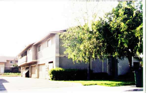 155 Lassen Pl in Ontario, CA - Building Photo