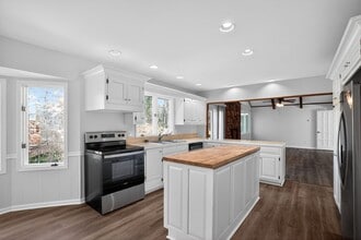 194 Millbrook Farm Rd in Marietta, GA - Building Photo - Building Photo