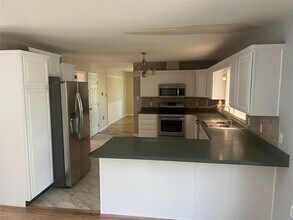 137 Grandview Ave in Monsey, NY - Building Photo - Building Photo